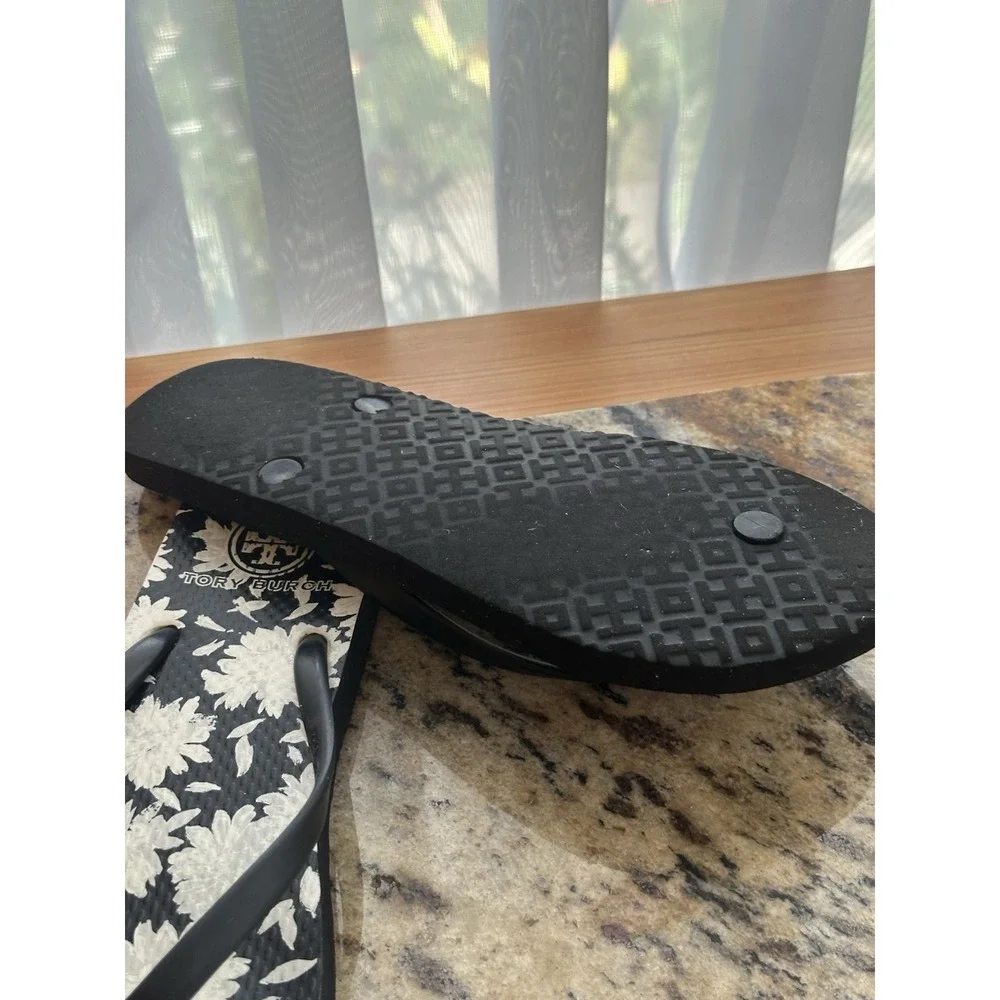 Tory Burch,  Navy Blue And White Floral Pattern Thing/flip Flop Zzndals